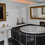 فندق Skrobelev Gods Manor House Rudkøbing