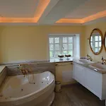 Skrobelev Gods Manor House فندق