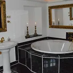 فندق Skrobelev Gods Manor House Rudkøbing