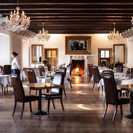 Skrøbelev Gods Manor House 4*