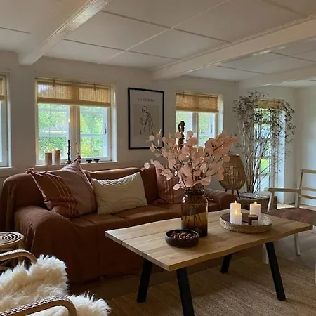 Skrøbelev Gods Manor House 4*