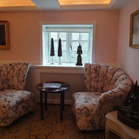 Hotel Skrøbelev Gods Manor House 4*