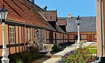 Hotel Skrøbelev Gods Manor House 4*