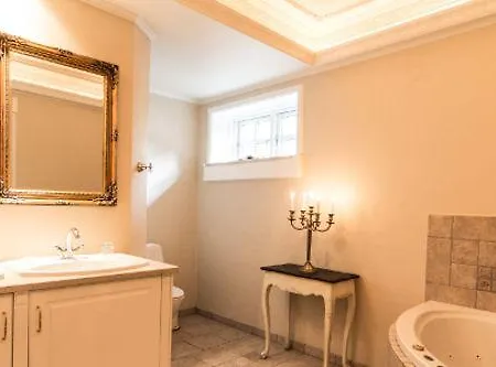 Skrøbelev Gods Manor House 4* Rudkøbing