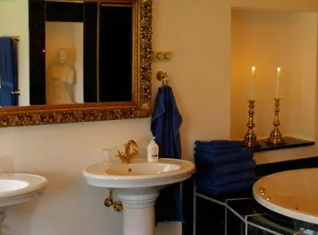 Skrøbelev Gods Manor House Hotel 4*