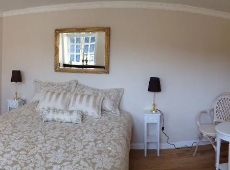 Hotel Skrøbelev Gods Manor House