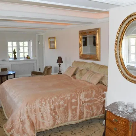 Skrøbelev Gods Manor House