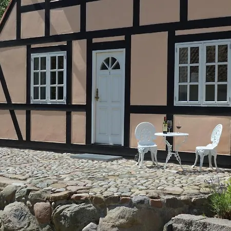 Hotel Skrobelev Gods Manor House Rudkøbing