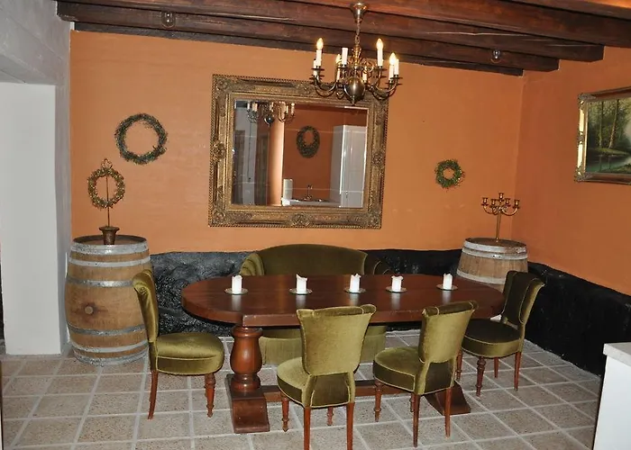 Skrobelev Gods Manor House Hotel 4*