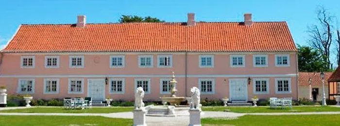 Skrøbelev Gods Manor House Rudkøbing
