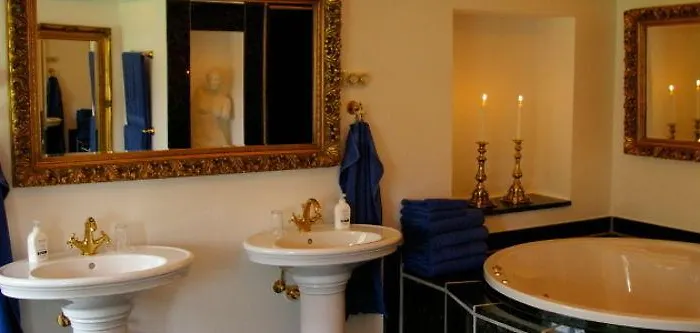 Skrøbelev Gods Manor House Hotel 4*