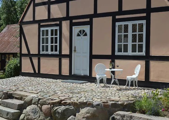 Hotel Skrøbelev Gods Manor House Rudkøbing